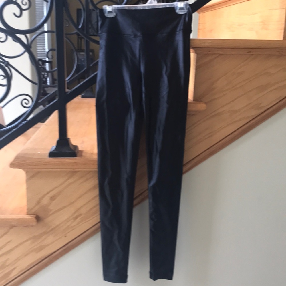 Koral Leggings Size XS Black poly/spandex NWT